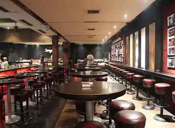 COLORS PUB & RESTAURANT