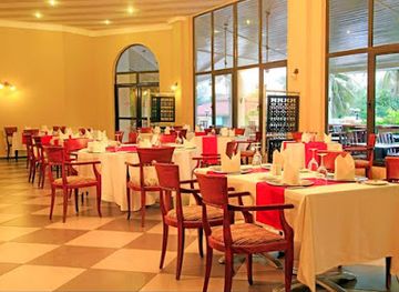 the-gambia/sandu/bar/fansue-s-beach-bar-restaurant