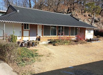 south-korea/north-chungcheong-province/bar/