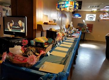 iowa/ottumwa/bar/front-runners