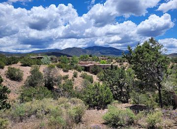 new-mexico/santa-fe-national-forest/bar/cross-of-the-martyrs
