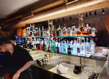 Le Bar