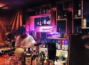 japan/awaji/bar/bar-tru