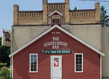 wisconsin/menominee-reservation/bar/schoolhouse-bar