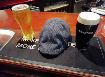 gibraltar/gibraltar-nature-reserve/bar/three-owls