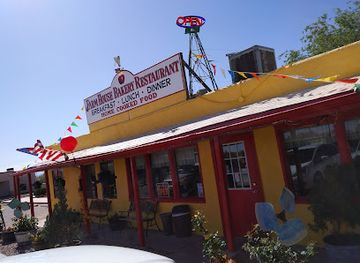 arizona/coronado-national-forest/bar/farmhouse-restaurant