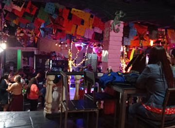 el-salvador/suchitoto/bar/restaurante-y-bar-el-arlequin