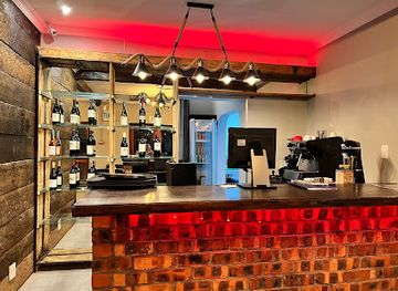 south-africa/cape-town/hout-bay/bar/the-vic-bistro-and-bar