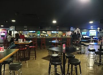 indiana/hoosier-national-forest/bar/mustang-s-sports-pub-previously-neighborhood-sports-bar-grill-19th-green