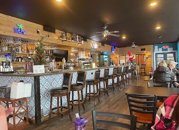 iowa/clear-lake/bar/avion-azul