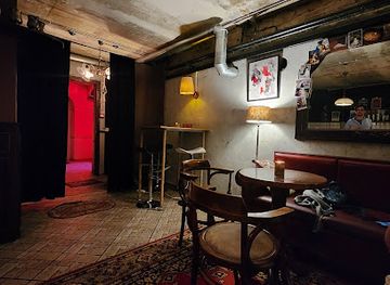 moldova/codru-national-park/bar/covor-speakeasy-bar