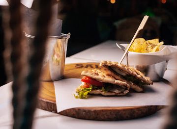 portugal/beira-alta/bar/salty-shisha-and-lounge