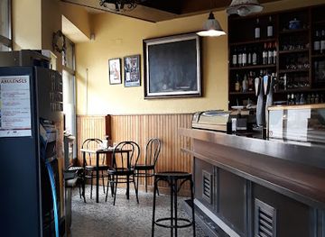 spain/avila/bar/la-roca