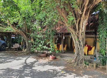 cambodia/pursat/bar/borey-thmey-restaurant-pursat-province
