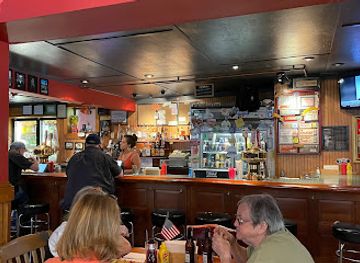 new-jersey/delaware-water-gap-national-recreation-area/bar/minisink-hotel