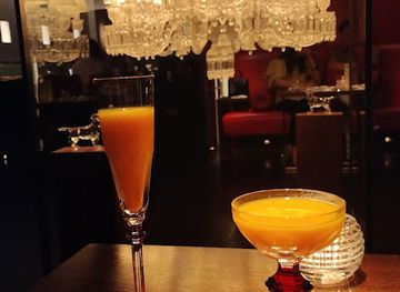 japan/osaka/umeda/bar/b-bar-umeda