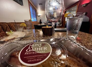 utah/capitol-reef-national-park/bar/hunt-gather-restaurant