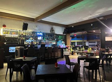 philippines/legazpi/bar/yuris-bar-and-grill