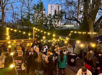 france/normandy/bar/black-bear