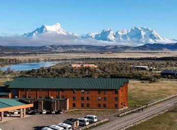 argentina/torres-del-paine-national-park/bar/rio-serrano-hotel-spa