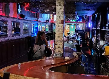 california/long-beach/naples/bar/shannon-s-bayshore-saloon