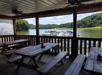 kentucky/sheltowee-trace-national-recreation-trail/bar/back-porch-smokehouse