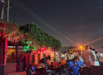 ghana/axim/bar/the-republic-bar-grill