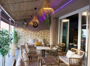 spain/mallorca/bar/nomad-cocktail-snacks