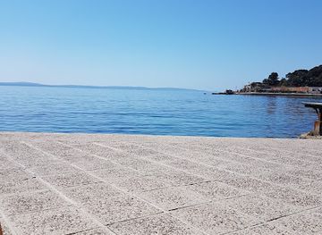 croatia/split/bacvice/bar/cocktail-bar-mystic