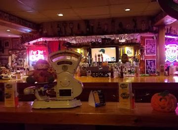 new-jersey/high-point-state-park/bar/third-base-pub