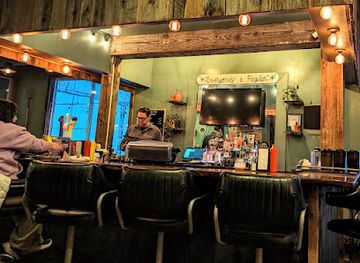 virginia/skyline-drive/bar/the-black-twig-diner-bar