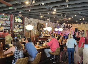 Pinewood Tavern