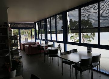 australia/tasman-peninsula/bar/lucky-ducks-cafe