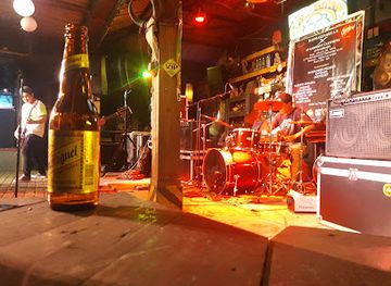 philippines/calabarzon/bar/flip-and-beyond-bar