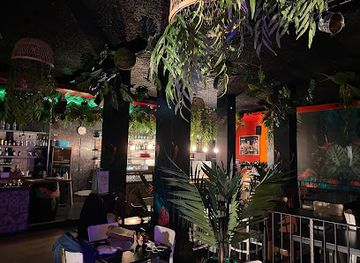 switzerland/ticino/bar/lugangeles-tropical-cafe-lounge-cocktail-bar