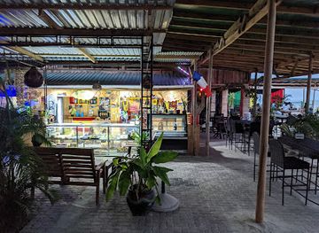 tanzania/coastal-zone/bar/rastaland-cocoland-reggaebar-ununio-beach