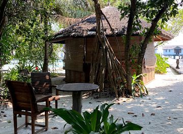 maldives/hithadhoo-island/bar/handhuvaru-bar