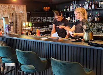 norway/more-og-romsdal/bar/baren-i-bakgarden