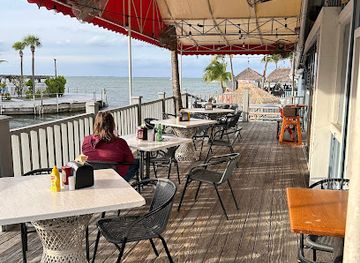 florida/key-largo/bar/salty-s-bar-and-grill