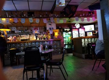 nebraska/grand-island/bar/glass-bar