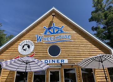 michigan/tahquamenon-falls-state-park/bar/wheelhouse-diner-goatlocker-saloon