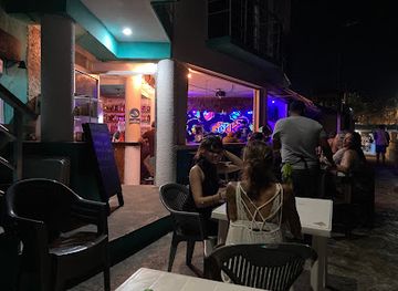 mexico/eastern-mexico/bar/tiny-gecko-bar