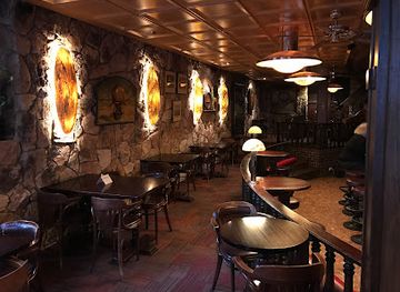 norway/preikestolen/bar/cardinal-pub