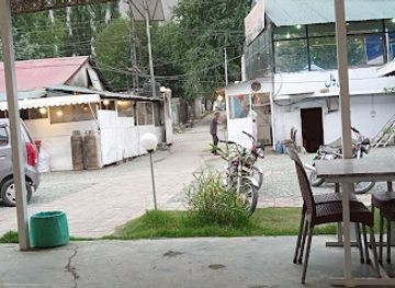 pakistan/gilgit/bar/gilgit-food-yard