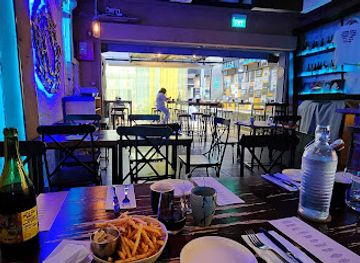 singapore/holland-village/bar/amy-s-wine-bar