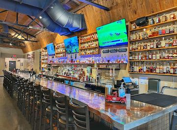 kentucky/daniel-boone-national-forest/bar/charred-oak-grill