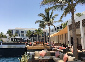 oman/al-hajar-al-gharbi/bar/al-mina-restaurant-and-bar