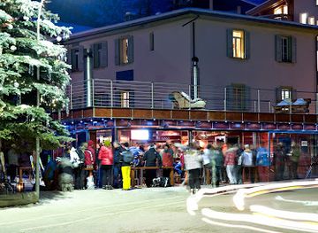 switzerland/gornergrat/bar/snowboat