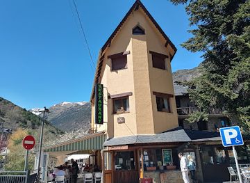 spain/aiguestortes-i-estany-de-sant-maurici-national-park/bar/l-avet-de-sant-maurici