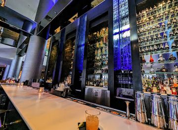 minnesota/minneapolis/downtown-minneapolis/bar/living-room